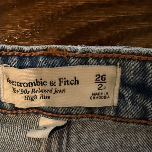 Abercrombie & Fitch the 90’s relaxed Jean - Picture 2 of 10